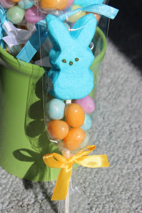 Easter peep treat with ribbon