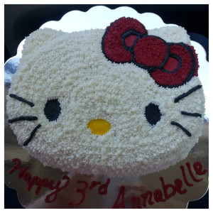 This was my sweet friends little girls cake, you have to love little kitty if you are 3!!